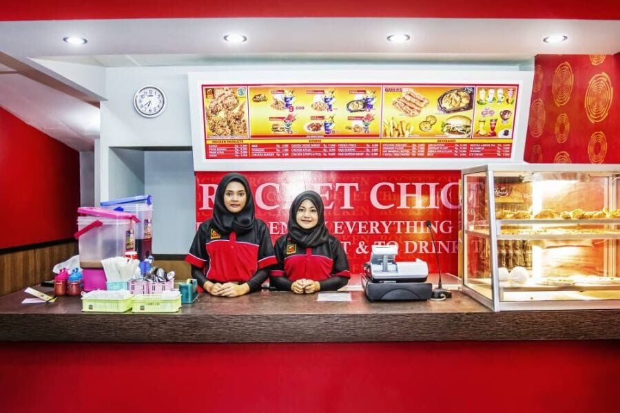 Franchise Rocket Chicken: Harga, Syarat, dan Keuntungan